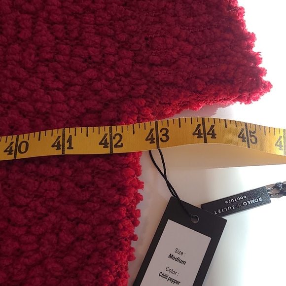 NWT Romeo + Juliet couture Cowl Neck Sweater - Picture 10 of 11